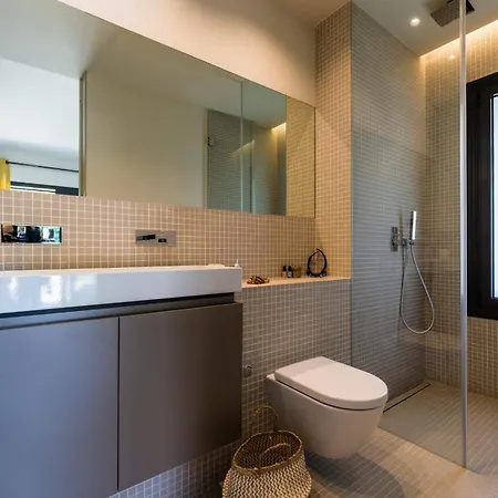 Hotel Lakeview-keyweek-villa - Swimming Pool