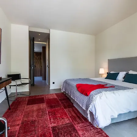 Hotel Lakeview-keyweek-villa - Swimming Pool